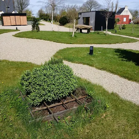 Au Dolmen De Kerhus 